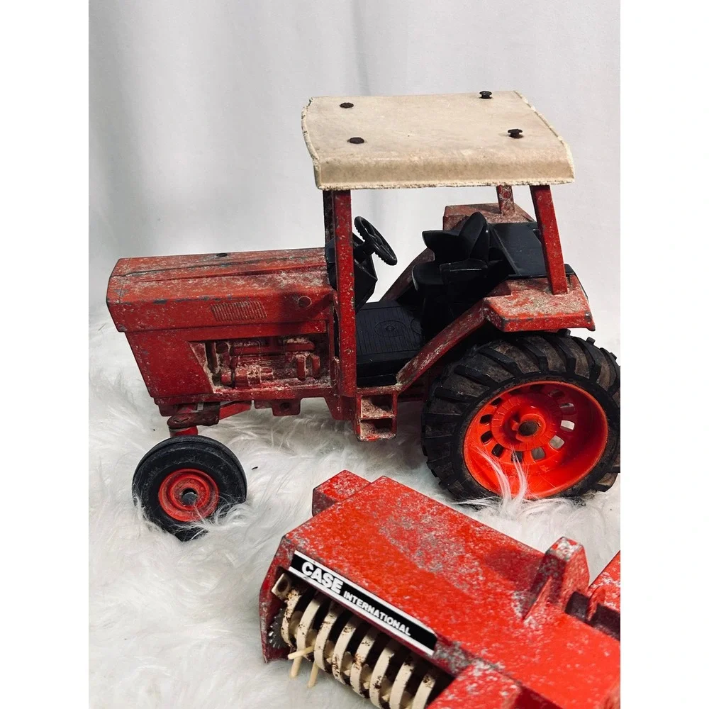 ERTL vintage case